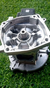 A590แคร้งเครื่อง+ข้อเหวี่ยง+ชุดเสื้อสูบลูกสูบ เครื่องตัดหญ้าMakita RBC411U ของแท้