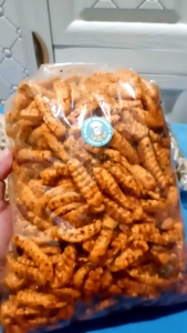 KERIPIK BASRENG PEDAS DAUN JERUK BENTUK KOIN 500 GRAM
