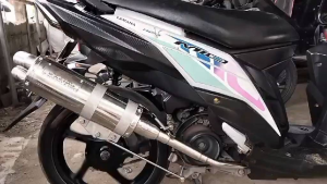 GKK DUAL TIP POWER PIPE FOR MIO i 125 FULLSET 32 MM-28 STRAIGHT ELBO & CANISTER COMPLETE ACCESSORIES BRACKETCLAMP SPRINGSILENCER AND LASER EMBROID EMBLEM