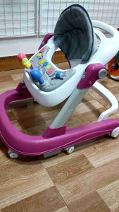 Xe chạy tròn xe đẩy tập đi đa năng 2in1 cho bé bánh khóa tăng chỉnh nhiệt độ bàn nhạc làm bàn ăn có thể chỉnh cao thấp