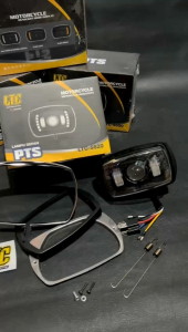 Headlamp reflektor daymaker Led vespa Pts spesial import scarlet racing ltc lengkap dengan sein hazard lampu siang dan jarak jauh. Ada fan kipas dan pastinya waterproof Membuat vespamu tampil lebih cakep.