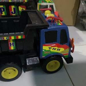 MAINAN MOBIL TRUCK PENGANGKUT PASIR UKURAN JUMBO BESAR / MOBILAN TRUK JUMBO / MAINAN ANAK LAKI LAKI