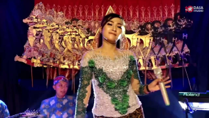 FLASHDISK 32GB MP4 MP3 HD VIDEO LANGGAM JAWA CAMPUR SARI POPULER BISA TV MOBIL ANDROID TAPE SPEAKER AKTIF AMPLI MIXER