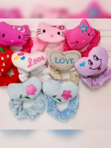 KUNCIR BULU KARAKTER LUCU / IKAT RAMBUT DONAT IMPORT / SCRUNCHIE ELASTIS / SOFT HAIR TIE / SBC2816