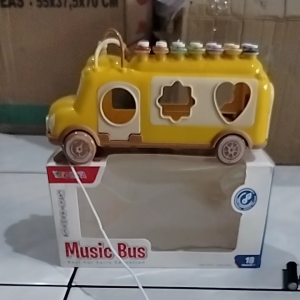 Mainan Edukasi Anak Mobil Happy Bus & Xylophone Montessori Play