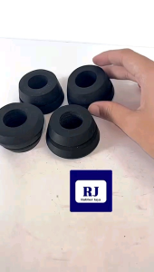 karet stabilizer strutbar satbil sokong kijang kapsul 7k bahan ban harga 1set 4pcs