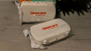 Sinocare Kotak Obat Portable / Kotak Obat Pil