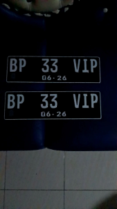 PLAT NOMOR MOBIL REFLEKTIF 2PCS/SEPASANG DEPAN DAN BELAKANG