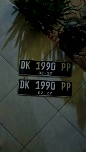 Plat Nomor Mobil Reflektif & Bunglon 2Pcs/Sepasang