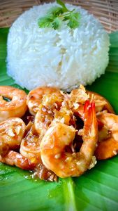 คำอธิบายเพิ่มเติม": "ซอสผัดกระเทียมพริกไทยรสนิยม ชุด 10 แบบแกลอน พื้นที่ 1000ml สุขภาพยนตร์ อิสลามทาน 6-12 ซ้ำ",