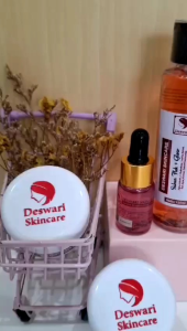 Paket Flek Deswari Skincare: Solusi untuk Flek Hitam