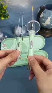 Dụng cụ lấy ráy tai đèn led có đầu silicon chăm sóc tai mũi cho gia đình