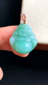 Jade pendant buddha