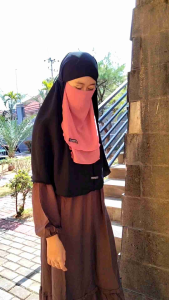 KERUDUNG / JILBAB BERGO MARYAM WOLFIS 75×80
