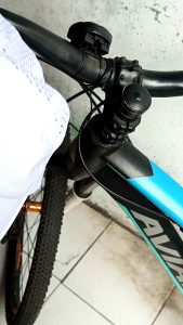 topi olahraga lari dan sepeda putih polos outdoor