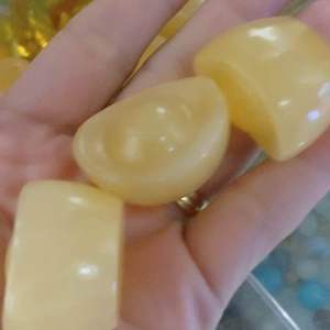 Thỏi vàng Kim nguyên bảo đá ngọc hoàng long thiên nhiên bao kiểm định đá quý