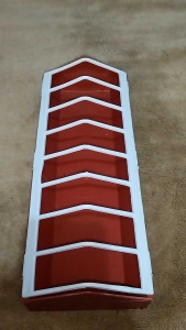 Birds and chicken linner feeders 8 holes