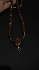 ลูกปัดหลากสีสร้อยคอหินโบราณเหลืองน้ำผึ้งขนาดยาว26นิ้วลูกปัดทาราวดี