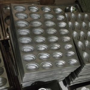 KL32 Cetakan Bolu Kuwuk Mini Lubang 32 Bholu Kering Kumbang Ketapang