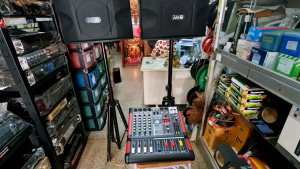 ชุดเครื่องเสียงคาราโอเกะ สุดคุ้ม พร้อมขาตั้งตู้ลำโพง ครบชุดเพาเวอร์มิกซ์ Soundbest PM400 + ตู้ลำโพง NPE K450 พร้อม 5 เมตร 2 เส้น 5 สายลำโพง ฟรี