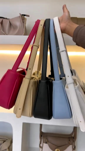 Alexa Shoulderbag: Tas Wanita Vintage yang Multifungsi