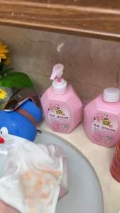 exp20/2/26 99%内衣专用洗衣液(1套4瓶)Special Laundry Detergent for Underwear咱们女生要对自己好一点😍#贴身衣物要用专用洗衣液，轻松搞定各种污渍 洗完都是香喷喷的#内衣裤专用洗衣液#污渍轻松去除#洗护好物