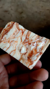 Kemenyan Madu Premium Harum Tidak Lengket 1 Ons