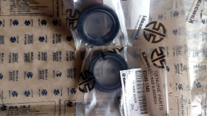 SEAL AS SHOCK DEPAN NINJA 150R RR NEW SEAL SIL AS SHOCK DEPAN KANAN KIRI NINJA 150RR OLD ZX150 92049-1340 KGP