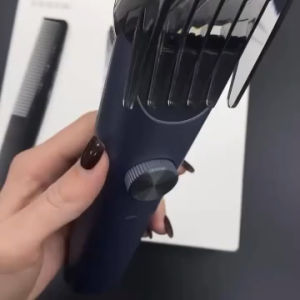 Xiaomi Hair Clipper 2 | เครื่องตัดผมไฟฟ้าไร้สาย | ปรับความยาวได้ 19 ระดับ | ล้างน้ำได้ทั้งเครื่อง IPX7 | ใช้ได้ทั้งแบบมีสาย/ไร้สาย | แบตอึดใช้นาน
