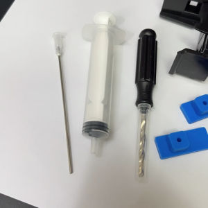 Suction tools for empty cartridges or refill kit