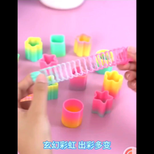 Kizimiao 48Pcs Mini Multi-Shape Rainbow Magic Springs Toys for Kids Boy Girl Birthday Party Favors Goodie Bag Pinata Fillers Gifts