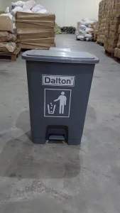 Tempat Sampah Pedal 25L (Dalton) LXD25A