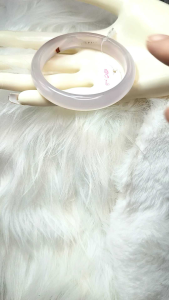 Natural color jade 60.8mm 天然玉石