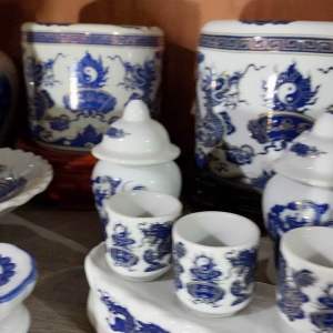 Bộ bát hương nhang thờ gia tiên Song Long chầu Nguyệt chữ Phúc Lộc Thọ sứ Cẩm Thạch men xanh kim