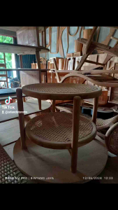 Meja kopi susun bulat teras bundar rotan murah Terbaru