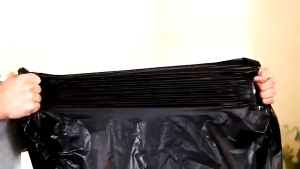 Plastik Sampah Hitam Kemasan Ekonomis 90x120
