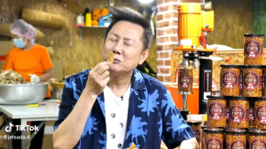 น้ำพริกปลาสลิดนางงาม 5 กระปุก จ่ายเพียง 1050 บาท ถูกมาก {ปกติราคา 1495 บาท}