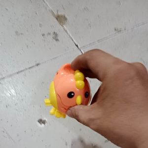 MAINAN AYAM KUNCI PUTAR LOMPAT SS 1707 WARNA RANDOM