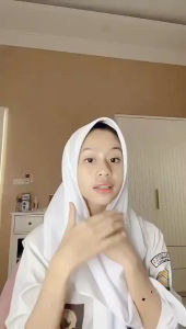 Hijab Terlaris & Terbaru: Best Seller Hijab Segi Empat Anti Letoy