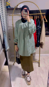 Top silk embossed
