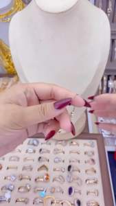 GELANG TANGAN RANTAI CLOVER JURAI Dewasa Remaja Wanita Trend Elegan Best Seller