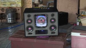 ตู้ลำโพงงานดิบหุเมหนังเลือกสีได้ งานจะไม่ใช่พร้อมฟังนะครับ เป็นตู้หุ้มหนังยังเดียวคร้บเสปกตูา6.5/4/4/3/3/2/2 เหมาะสำหลับใส่กงดอกโครงหล่อ