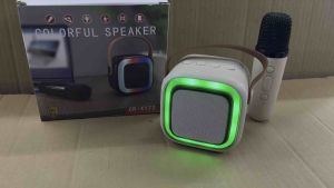 CR-X172 Mini Portable Bluetooth Audio Speaker with Wireless Mini Microphone