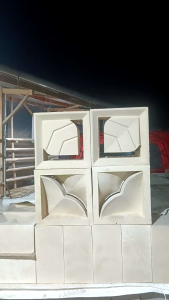 roster motif roster beton minimalis beton