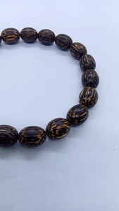 gelang kayu liwung macan motif oval Fs042