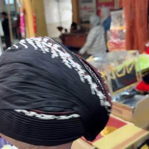 Blangkon premium bisa di cuci | blangkon premium | blangkon full kain | blangkon adat jogja | blangkon adat | blangkon pengantin | blangkon manten | blangkon | blangkon alusan