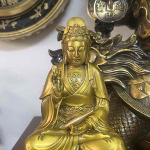 Tượng Phật Bà Quan Âm Bằng Đồng Vàng Để Ô tô cao 18cm