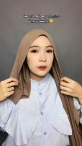 PASHMINA JERSEY MLEYOT / PASHMINA KAOS JERSEY PREMIUM BEST SELLER\\n\\n Apa Itu Pashmina Jersey?\\n\\nPashmina jersey adalah sebuah pakaian yang terbuat dari bahan jersey yang memiliki tekstur lembut dan nyaman dikenakan. Pashmina jersey biasanya digunakan sebagai aksesori atau pakaian tambahan yang dapat menambahkan gaya dan kenyamanan pada penampilan Anda.\\n\\n Sejarah Pashmina Jersey\\n\\nSejarah pashmina jersey dimulai dengan perpaduan antara tradisi pashmina dan teknologi jersey. Pashmina sendiri berasal dari kain wol yang ditenun di Kashmir, India, sementara jersey adalah bahan yang populer digunakan dalam pembuatan pakaian olahraga dan kaos.\\n\\n Jenis Pashmina Jersey\\n\\nAda beberapa jenis pashmina jersey yang tersedia di pasaran, seperti:\\n\\n- Pashmina jersey polos\\n- Pashmina jersey dengan motif\\n- Pashmina jersey dengan warna-warna cerah\\n\\n Keunggulan Pashmina Jersey Mleyot Premium\\n\\nPashmina jersey mleyot premium memiliki beberapa keunggulan dibandingkan dengan pashmina jersey lainnya, antara lain:\\n\\n Kualitas Bahan\\n\\nBahan pashmina jersey mleyot premium sangat berkualitas tinggi, dengan tekstur lembut dan nyaman dikenakan. Bahan ini juga sangat mudah dicuci dan tidak mudah luntur atau robek.\\n\\n Desain Modern\\n\\nDesain pashmina jersey mleyot premium sangat modern dan up-to-date, sehingga dapat menambah gaya dan kepercayaan diri Anda ketika mengenakannya.\\n\\n Fleksibilitas Penggunaan\\n\\nPashmina jersey mleyot premium dapat digunakan dalam berbagai situasi, baik itu acara formal maupun informal. Anda dapat menggunakannya sebagai aksesori tambahan atau sebagai pakaian utama.\\n\\n Pashmina Jersey untuk Pria & Wanita\\n\\nPashmina jersey mleyot premium tersedia untuk pria dan wanita dengan berbagai pilihan warna, motif, ukuran, dan model.\\n\\n Pilihan Warna & Motif\\n\\nAda banyak pilihan warna dan motif yang tersedia, mulai dari warna-warna netral hingga warna-warna cerah dan motif yang menarik.\\n\\n Ukuran & Model\\n\\nPashmina jersey mleyot premium tersedia dalam berbagai ukuran dan model, sehingga dapat disesuaikan dengan kebutuhan dan selera Anda.\\n\\n Perawatan Pashmina Jersey\\n\\nPerawatan pashmina jersey mleyot premium sangat mudah dan sederhana. Anda dapat mencucinya dengan mesin cuci atau tangan, namun pastikan untuk menggunakan deterjen yang sesuai dan tidak terlalu keras.\\n\\n Mengapa Memilih Pashmina Kaos Jersey Best Seller?\\n\\nAda beberapa alasan mengapa Anda harus memilih pashmina kaos jersey best seller:\\n\\n Kelebihan Pashmina Kaos Jersey Best Seller\\n\\nPashmina kaos jersey best seller memiliki kelebihan seperti kualitas bahan yang baik, desain modern, fleksibilitas penggunaan, serta tersedia dalam berbagai pilihan warna, motif, ukuran, dan model.\\n\\n Testimoni Pelanggan\\n\\nBanyak pelanggan yang telah membeli pashmina kaos jersey best seller dan memberikan testimoni positif tentang kualitas dan kenyamanan produk tersebut.\\n\\n Harga Terjangkau & Garansi Kualitas\\n\\nPashmina kaos jersey best seller tersedia dengan harga yang terjangkau dan dilengkapi dengan garansi kualitas, sehingga Anda tidak perlu khawatir tentang kualitas produk yang Anda beli.\\n\\nJadi, tunggu apa lagi? Segera dapatkan pashmina kaos jersey best seller sekarang juga dan rasakan kenyamanannya!\n}