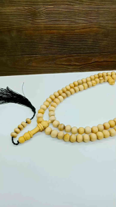 Tasbih Kayu Kemuning Gading 8mm: Desain Elegan & Berkualitas Tinggi