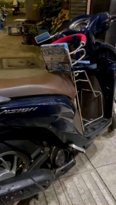 Ghế tựa vòng inox dành cho xe Tay Ga